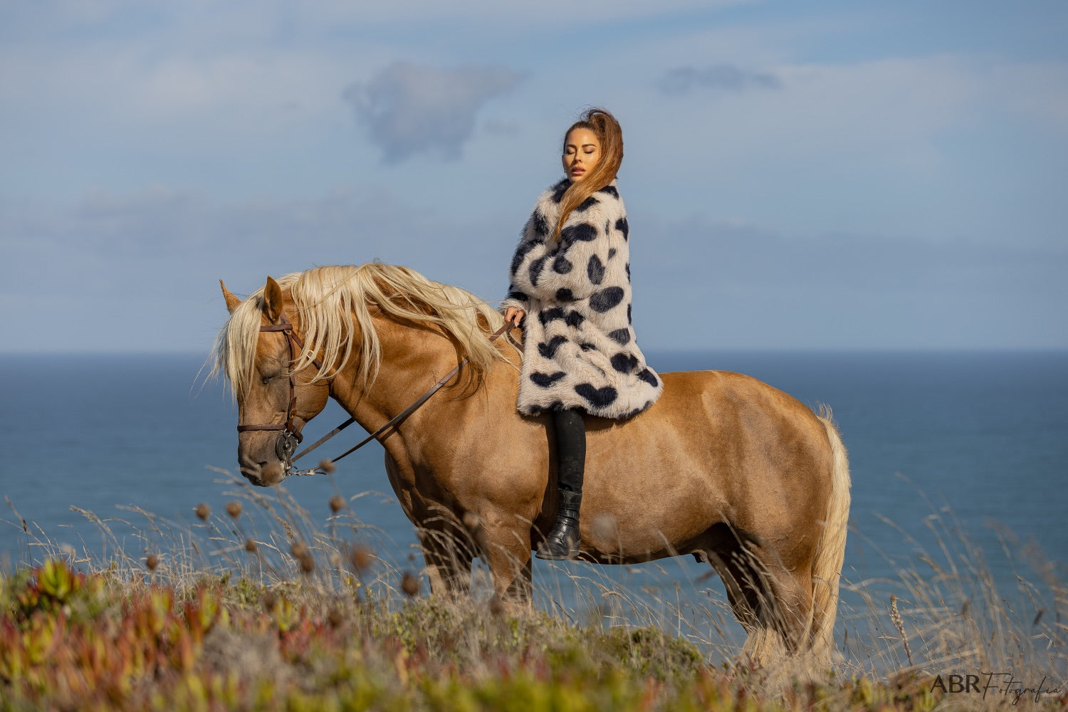 Fall-to-Winter Fashion Essentials That Look Expensive (But Feel Effortless)